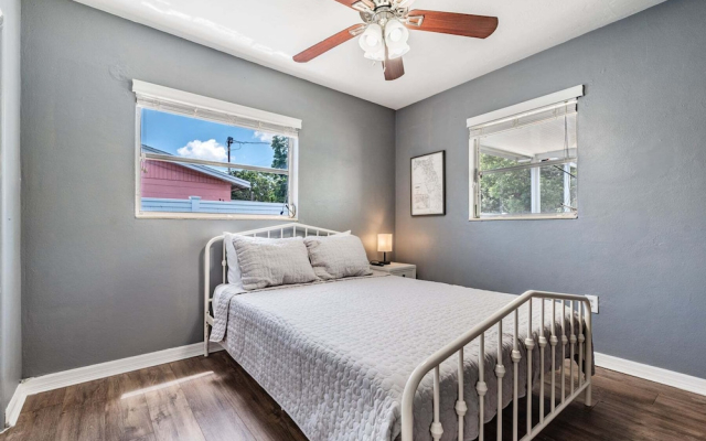 3442 Azalea Pl
