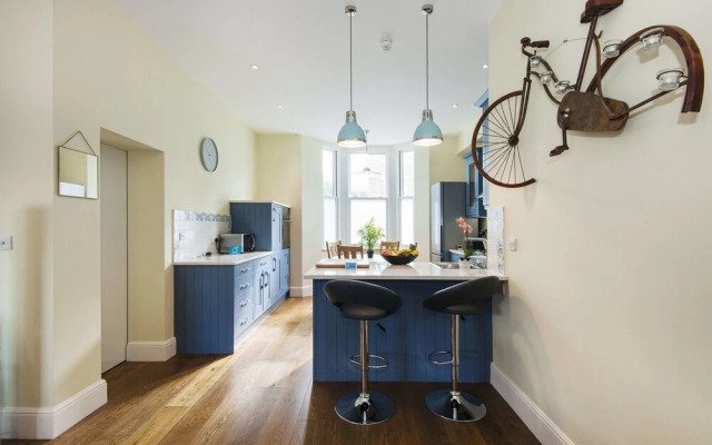 The Spacious Fulham Apartment - FOI