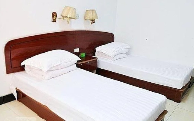 Yuncheng Heping Inn