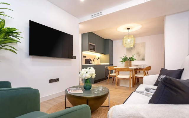 Exclusive Apartment in Granada Center Alhondiga II