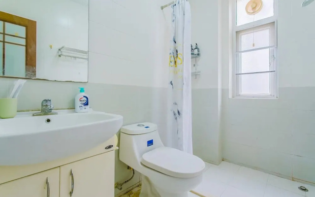 Locals Boutique Apartment Gongbei No.1