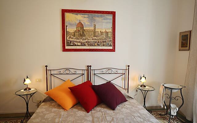 Апартаменты Colonna Apartment with Terrace комната для гостей