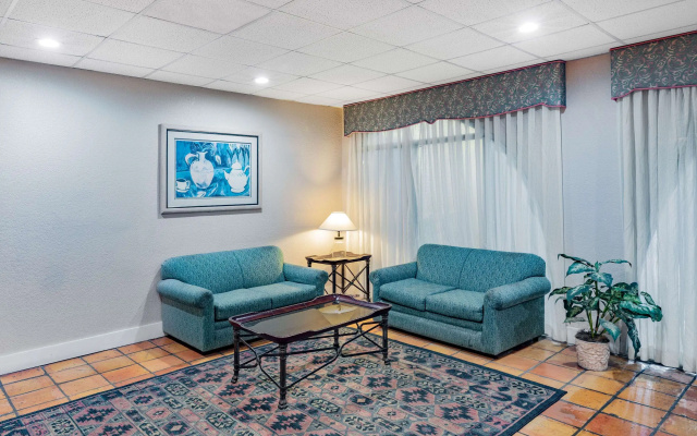 Days Inn by Wyndham Del Rio