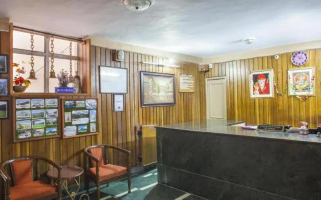 Goroomgo Dalhousie Shangrila Hotel
