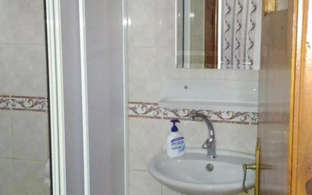 Yukser Hostel