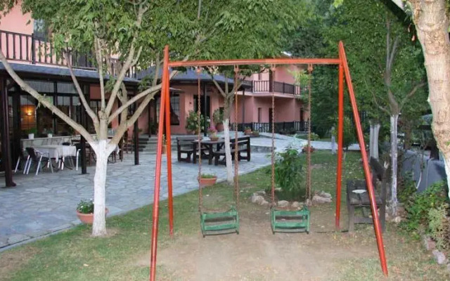 Hotel Manakos