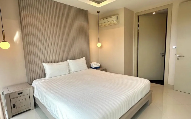 Palm Oasis Pool Villa by Pattaya Holiday