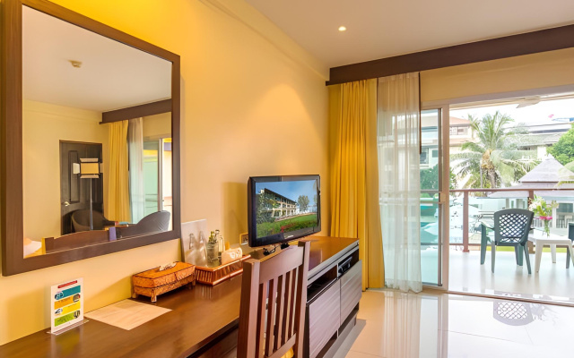 Lanta Pura Beach Resort