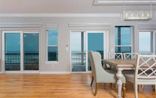 High Tide by Distinctive Beach Rentals