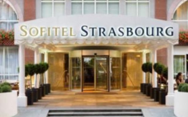 Отель Sofitel Strasbourg Grande Ile Франция, Страсбург - 1 отзыв об отеле, цены и фото номеров - забронировать отель Sofitel Strasbourg Grande Ile онлайн вид на фасад