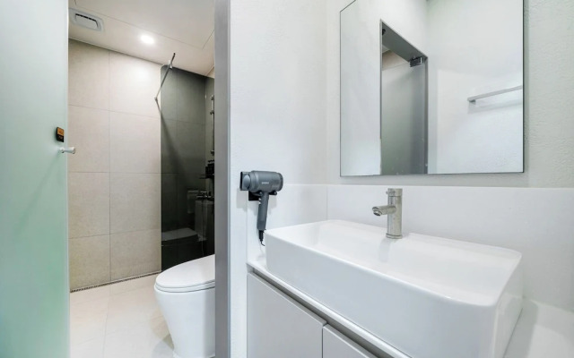 Alma Hotel