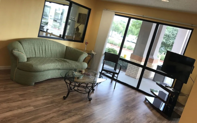 Super 8 Slidell