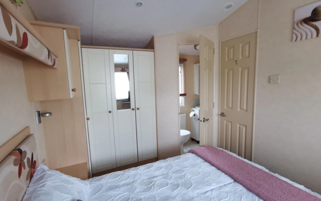 Sea and Mountain View Sunbeach Holiday Snowdonia