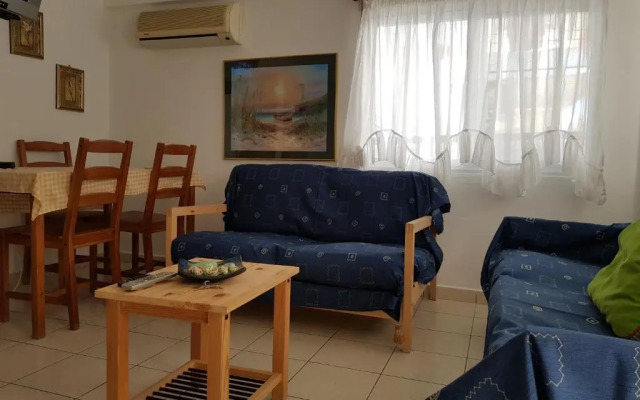 Flogita Beach House