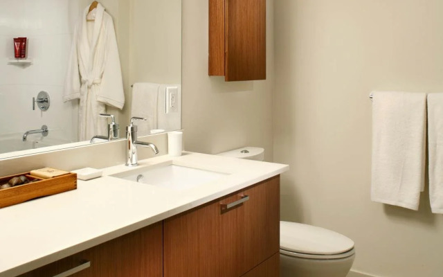 Level Hotels & Furnished Suites - Yaletown - Seymour