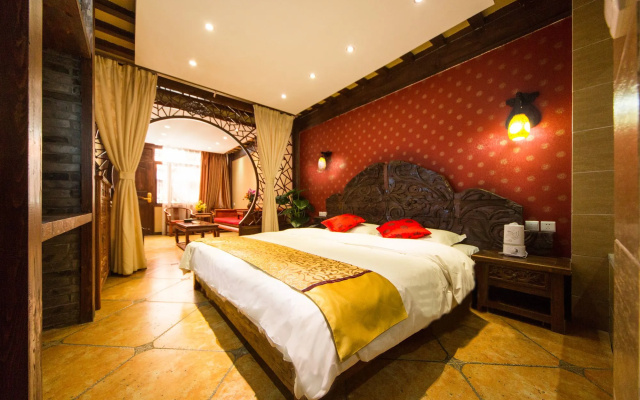 Lijiang He Mu Ju Family Inn