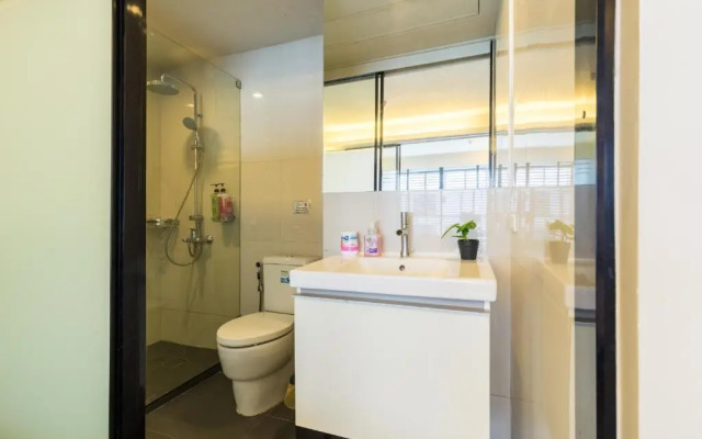 Stylish room ,2beds, Free Wi-Fi,Netflix, BTS Asok, Sukhumvit
