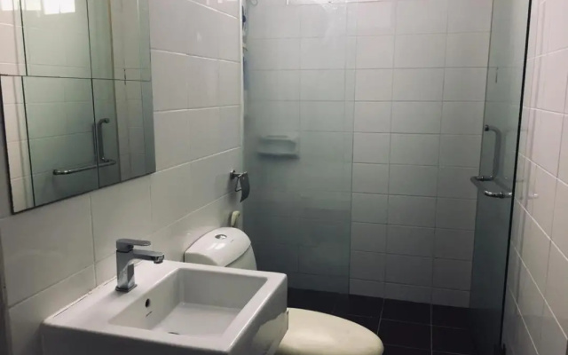 VUE RESIDENCES SERVICE SUITE -2 2rooms for 6 pax