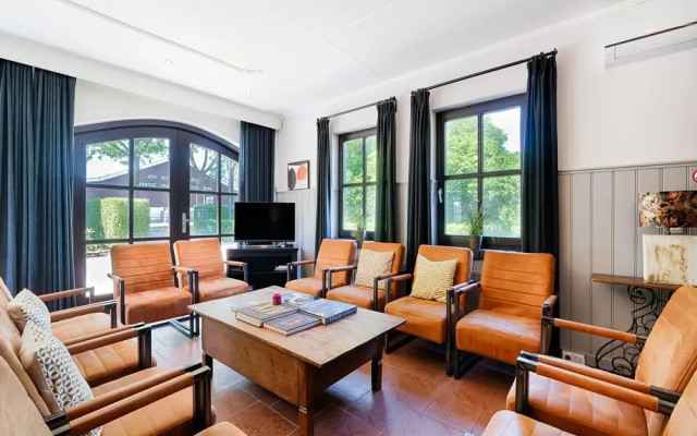 Brabant Mansion for Groups