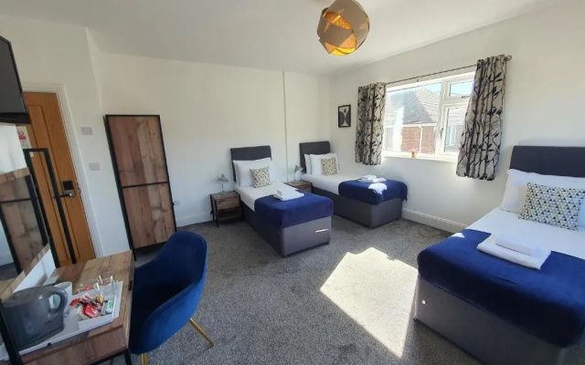 North Cambridge Guesthouse- Paymn Club