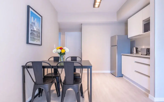 Deluxe Apartments Downtown by BueRentals