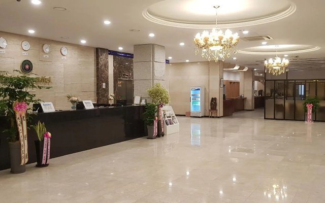 Paju Beautiful Tourist Hotel