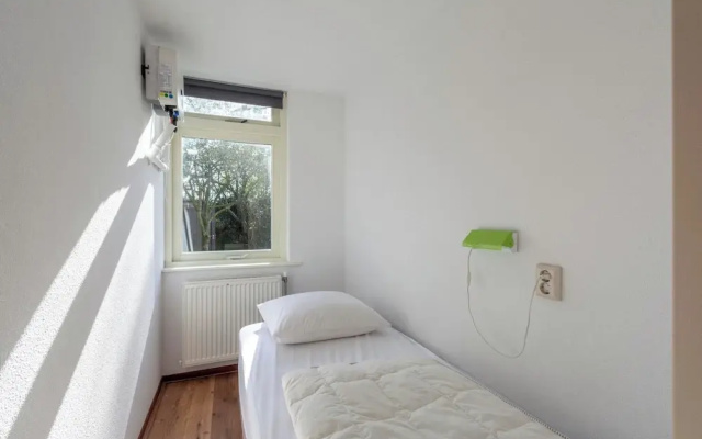 Bungalow With Sauna and Pool in Quiet Location