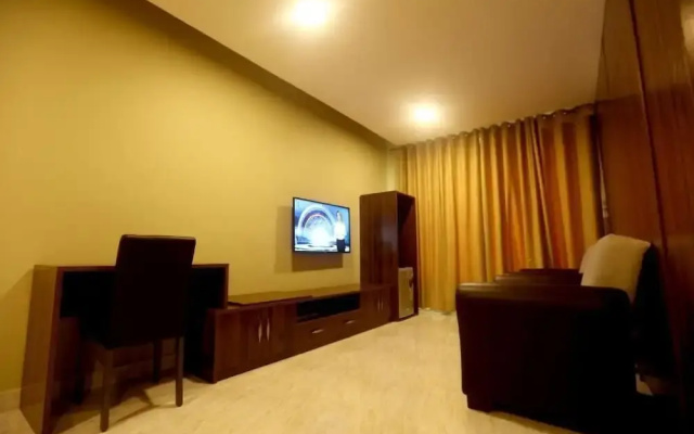Golden Crown Hotel Alseeb Muscat
