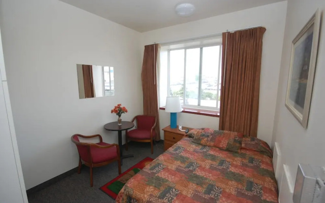 Ingra House Hotel