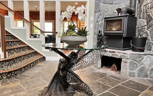 Woodstone Manor Inc