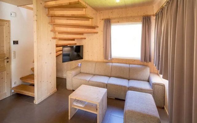 Deluxe Chalet With Whirlpool
