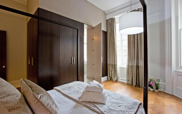 Stunning 2 bed and bath in Kensington