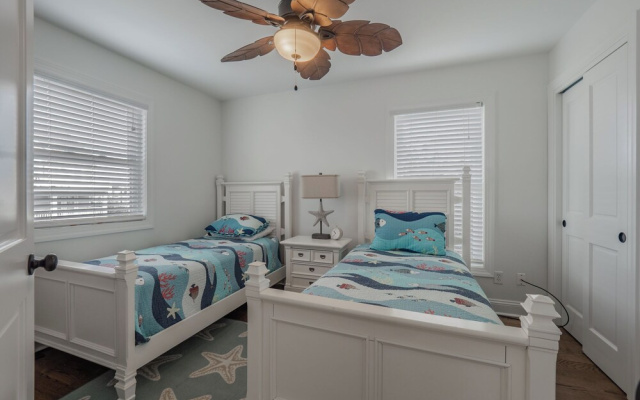 C-Maid by Topsail Realty