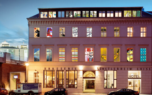 Отель Arte Luise Kunsthotel Берлин вид на фасад