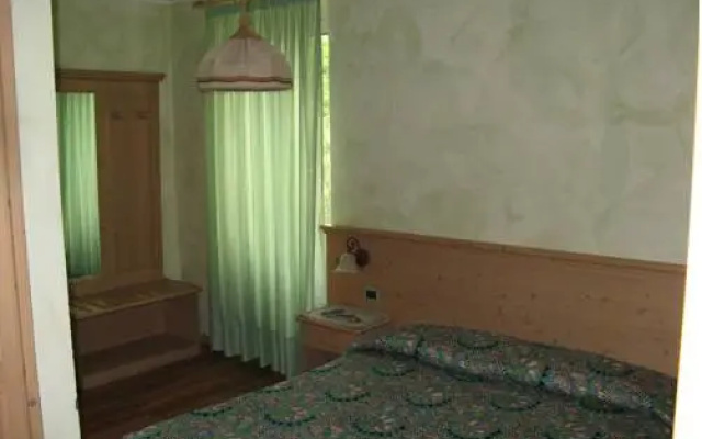 Hotel Romanda