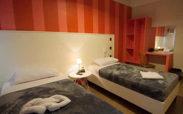 Avenue One Hotel