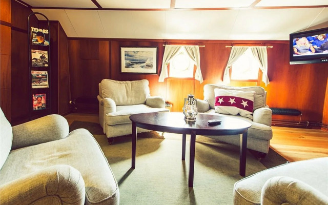 Hotel Barken Viking