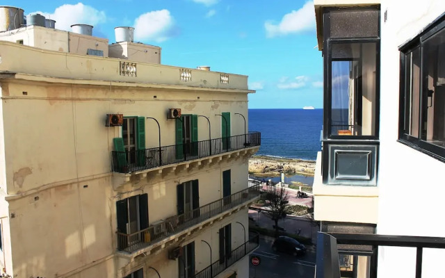 Getawaysmalta - Fleur 3-bedroom Apartment in Sliema