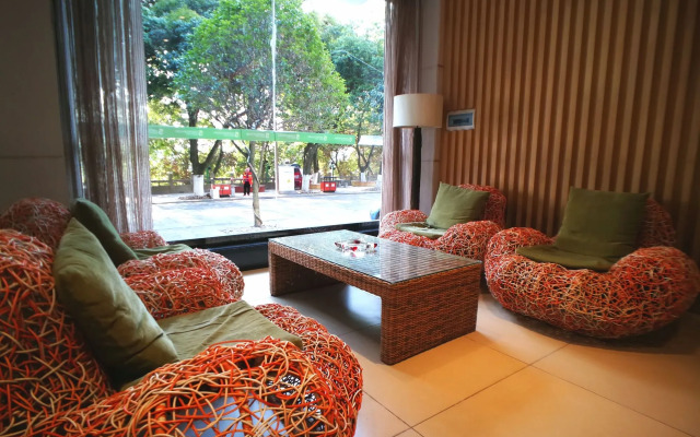 Wuyue Hotel Yangshuo West Street Branch
