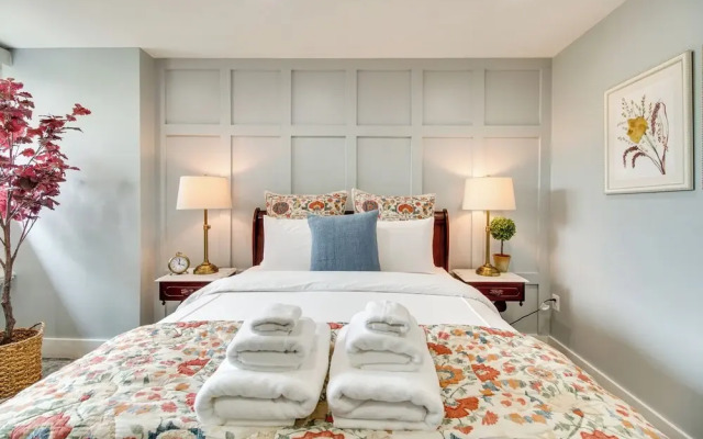 Charming Alexandria Vacation Rental in Old Town!