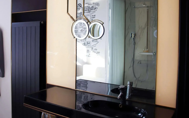 Hutong Crossroads Inn--Xinghaiqi Holiday Hotel