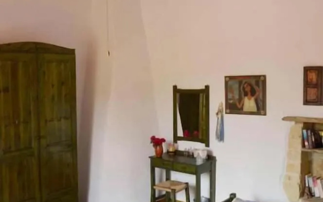 Apanemia Stone House in Crete