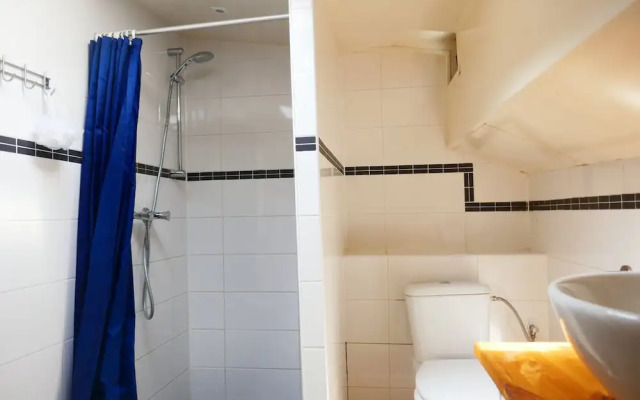 Boat apartment Rotterdam Fokkelina