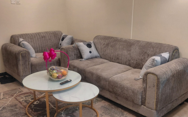 Cobot Suites Marcus Garden