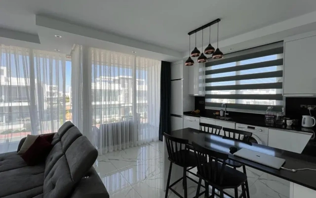Four Seasons Life Apartments