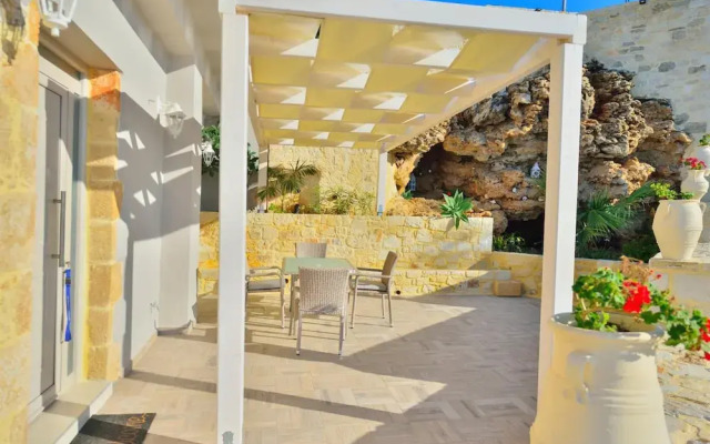Koukis House With Sea View