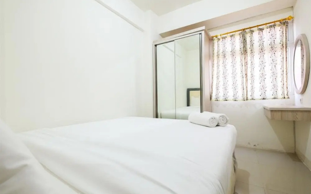 Comfortable 2BR Green Pramuka Apartment