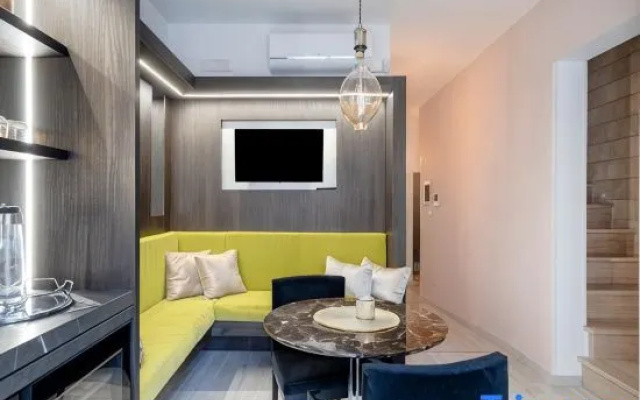 Terra | 2-Bedroom with Shared Kitchen & Balcony – Seafront Location