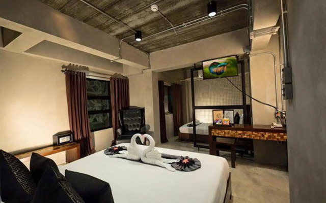 Thapae Loft