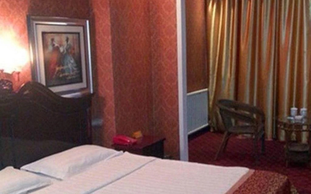 Yidali Business Hotel